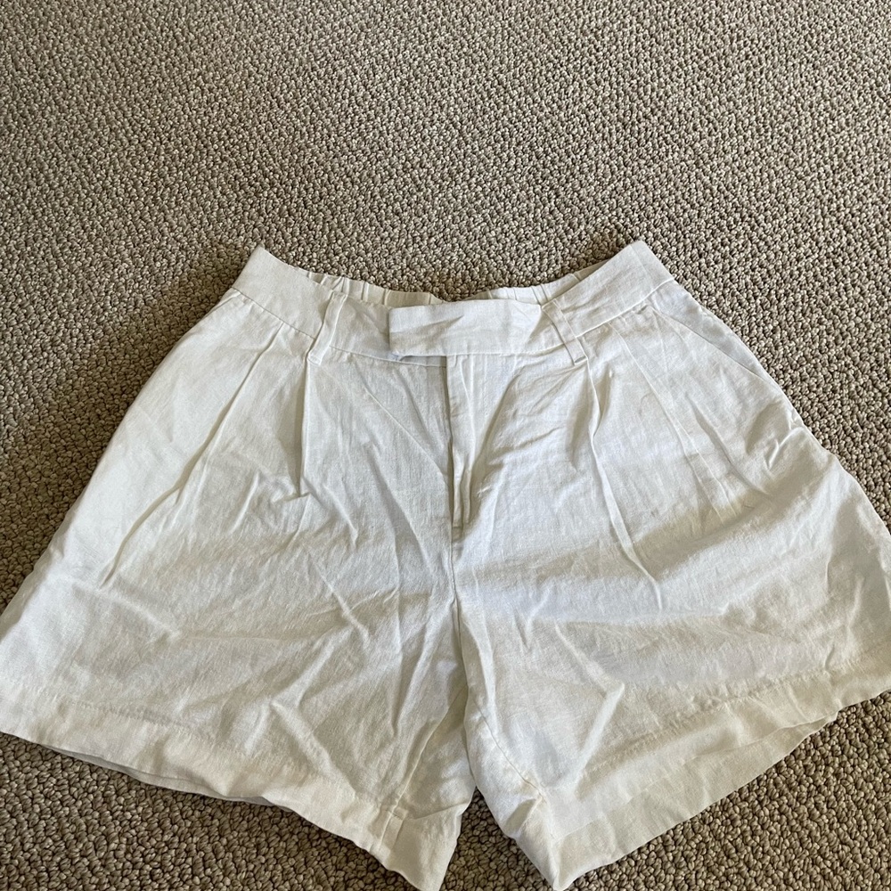 A New Day Women's Cream Linen Shorts
